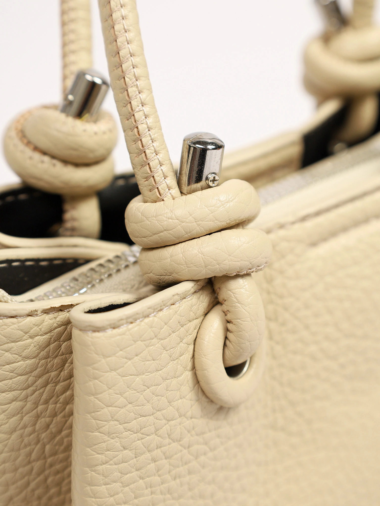 Сумка-тоут с округлыми ручками в ассортименте